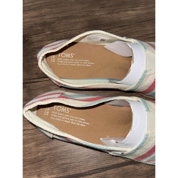 TOMS Slip On Shoe Women's Blue Red Cream Striped Canvas Sneaker Casual Size 11 - Picture 5 of 6